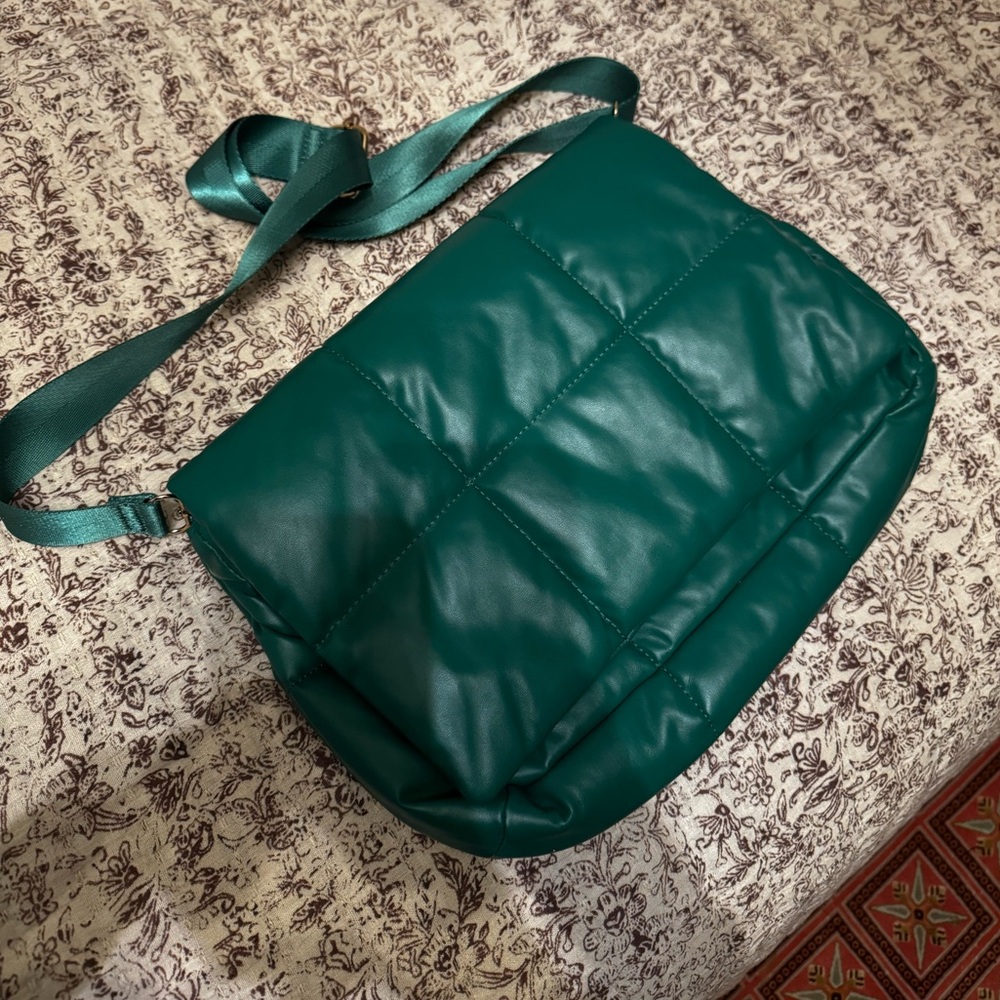 Anthropologie Edison foldover puffy clutch/purse - Picture 3 of 4